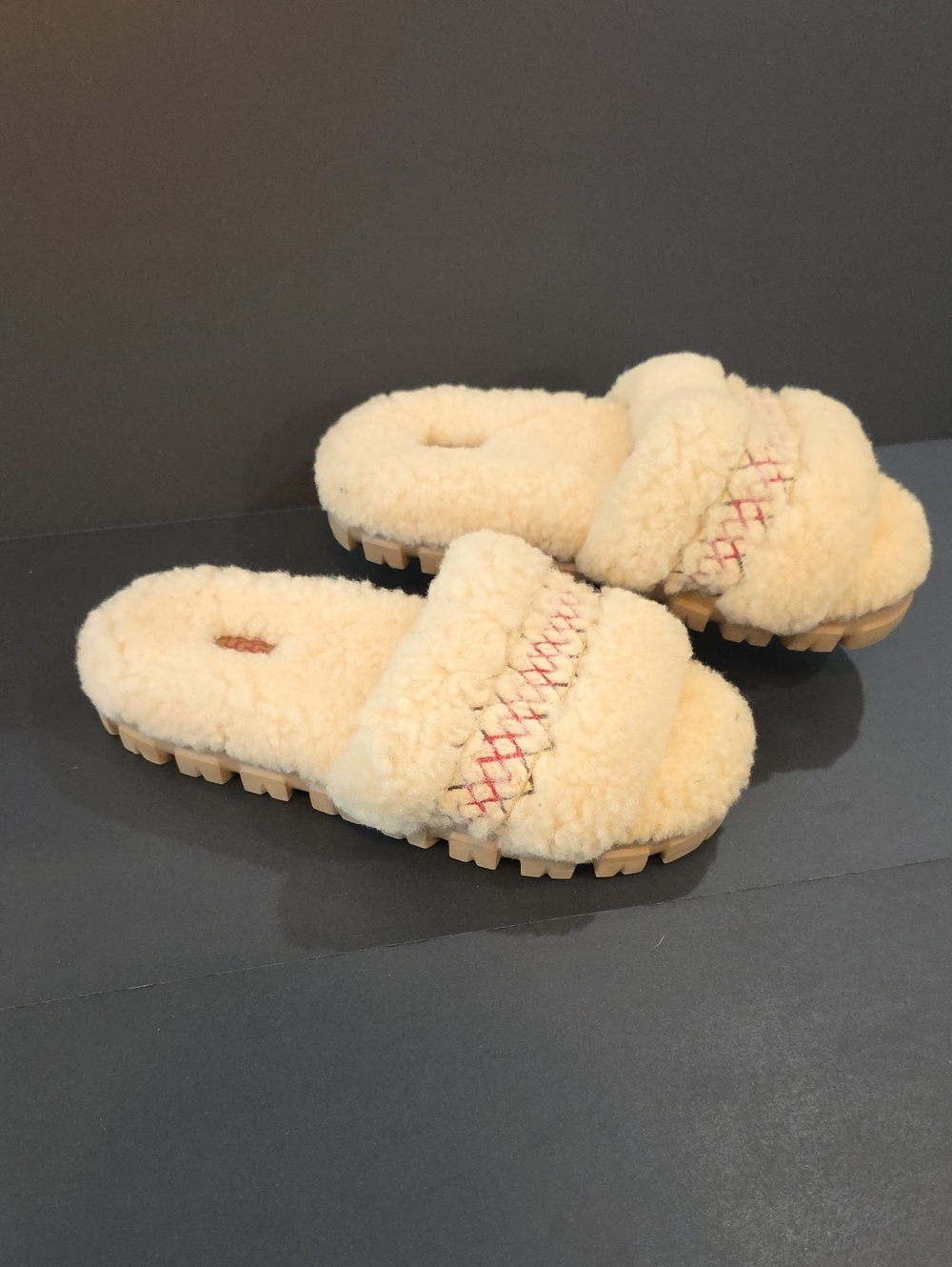 UGG Cazatta Braid Cream Shearling Crossband Slide Slippers Size 8